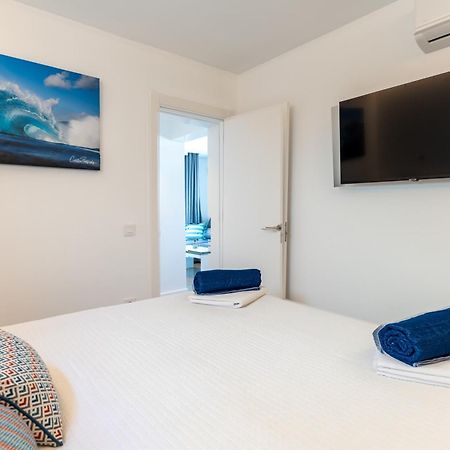 2 Apartments Sea Breeze Фамара Екстериор снимка