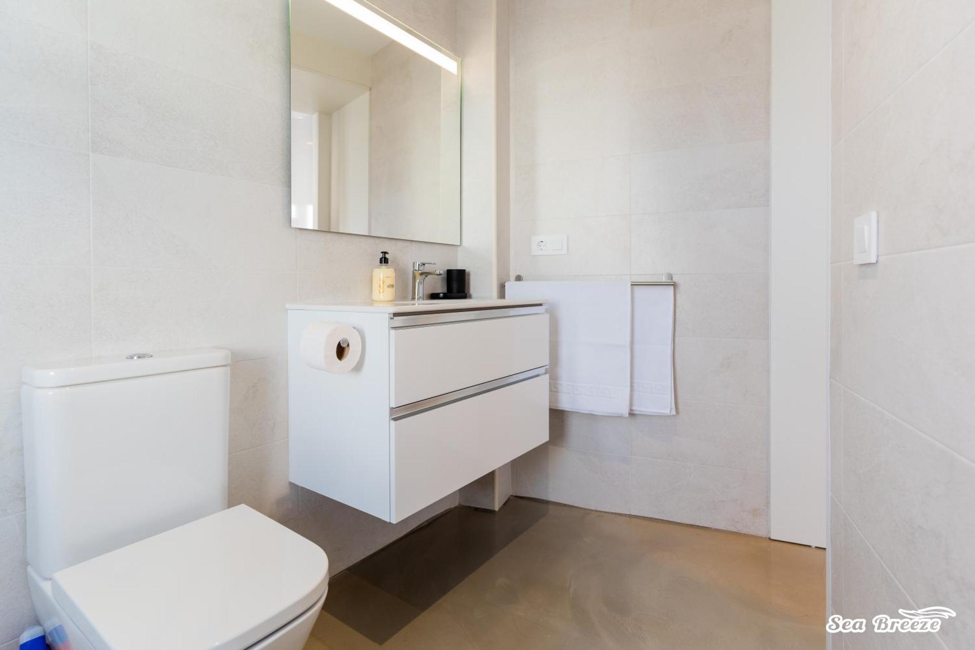 2 Apartments Sea Breeze Фамара Екстериор снимка